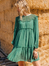 Load image into Gallery viewer, Hunter green linen crotchet accent long sleeve dress
