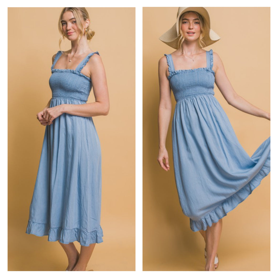 Light denim scrunch maxi dress