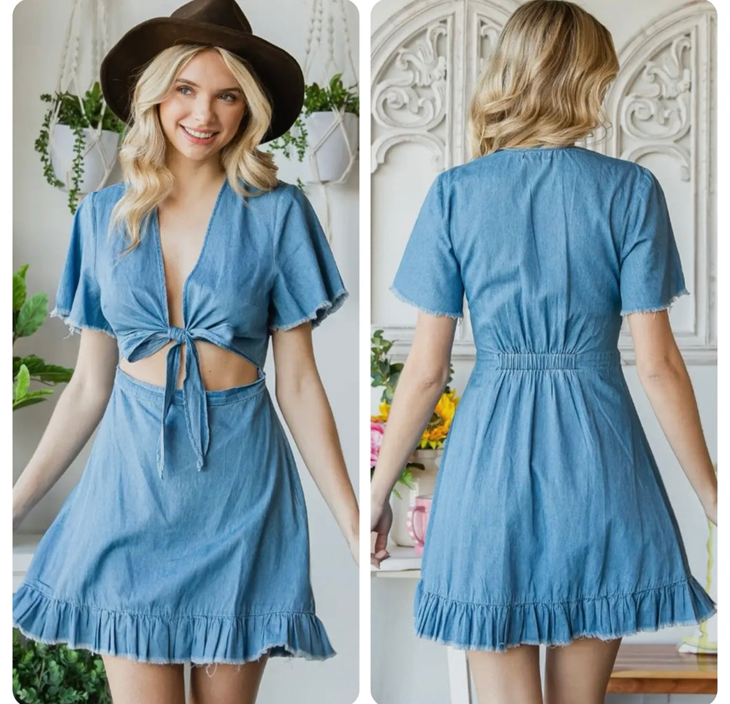 Denim short sleeve dress with cute cut out