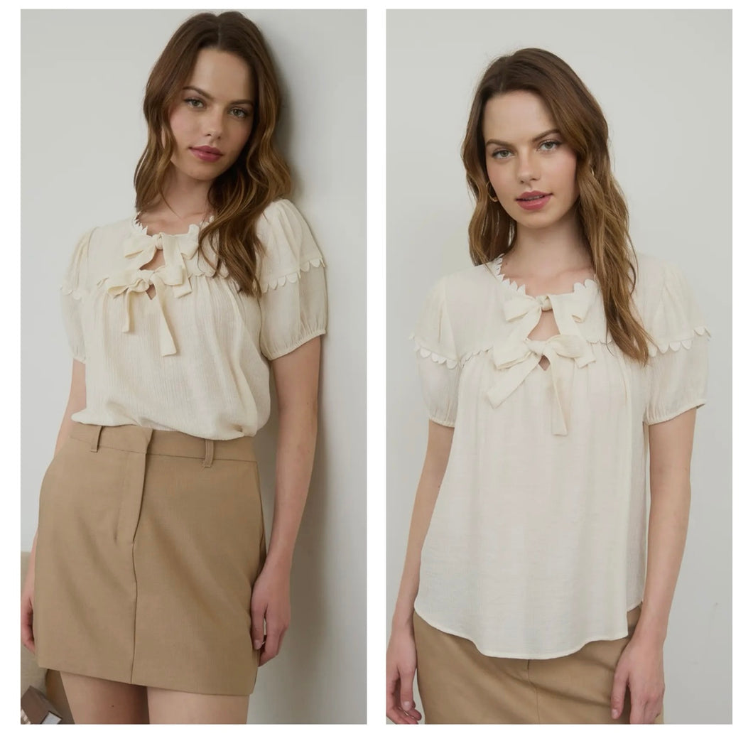 Cream short sleeve sweetheart top