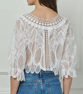 Ivory lace crotchet 3/4 sleeve top