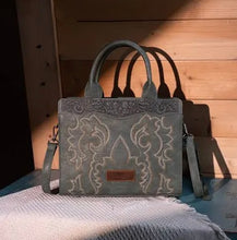 Load image into Gallery viewer, Wrangler Green bootstitch western tote
