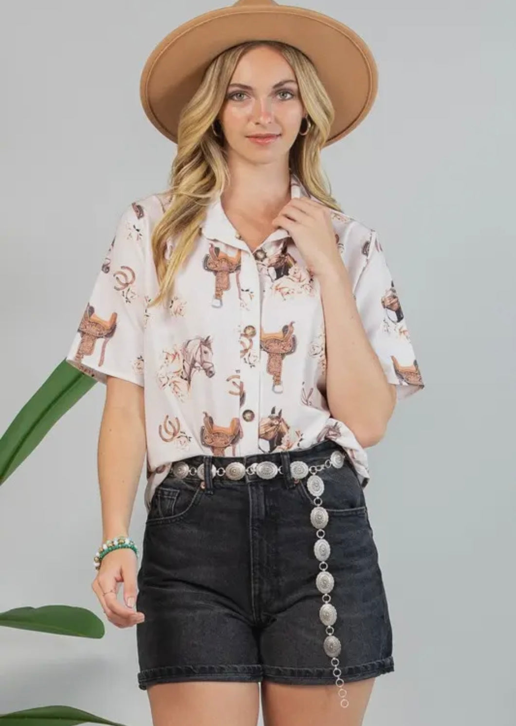 Horse & saddle floral short sleeve button up